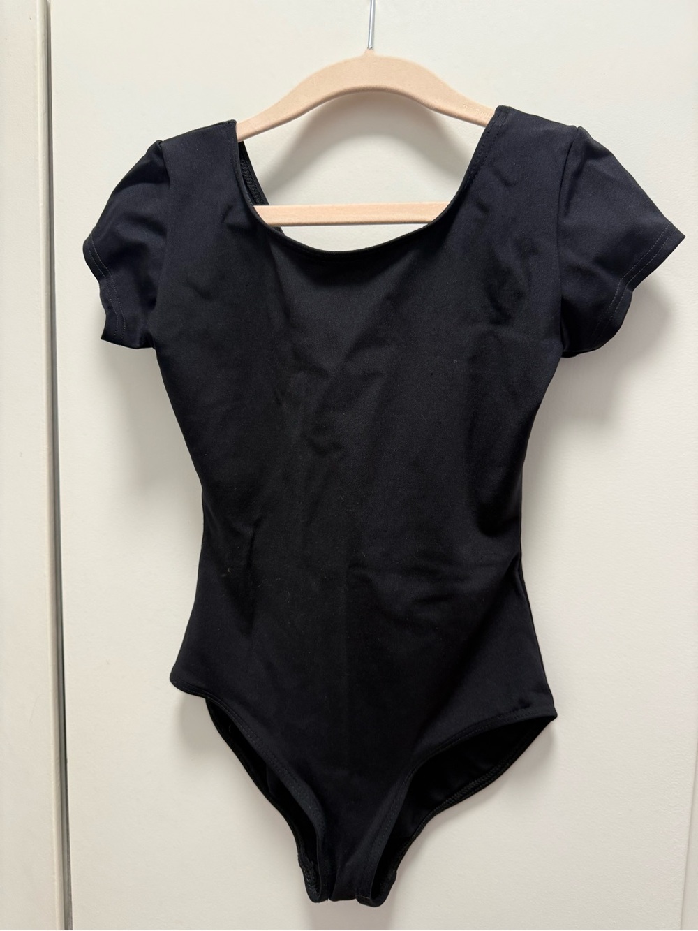 Capezio Black Short Sleeve Dance Leotard Kids Girls L